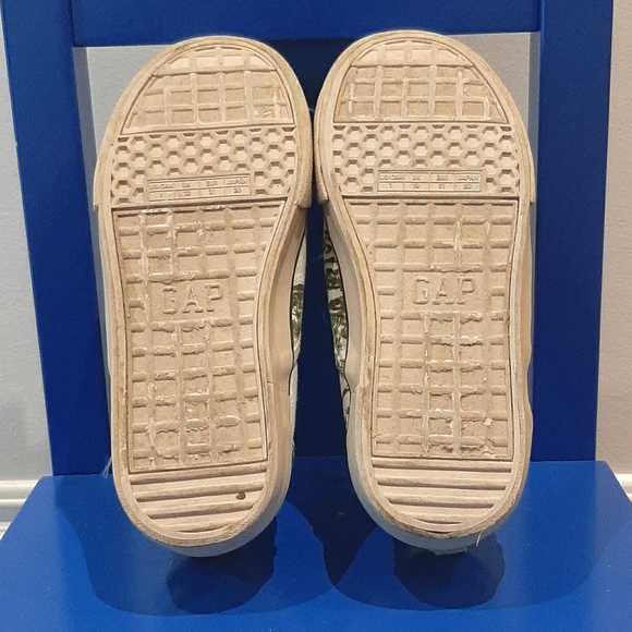 Boys Gap Shoes - Picture 3 of 3